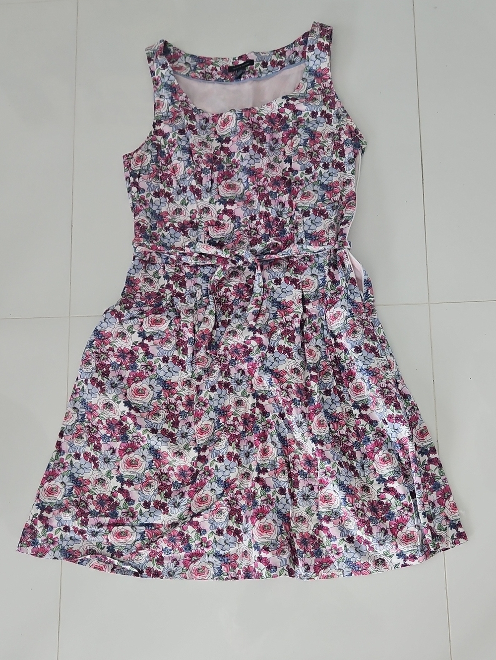 Tommy Hilfiger White Floral Belted Sundress with Pink Accents